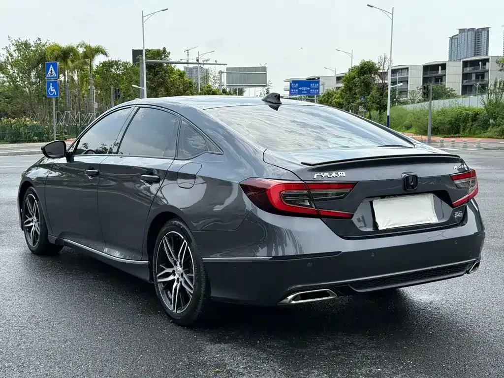 Honda Accord — фото 4
