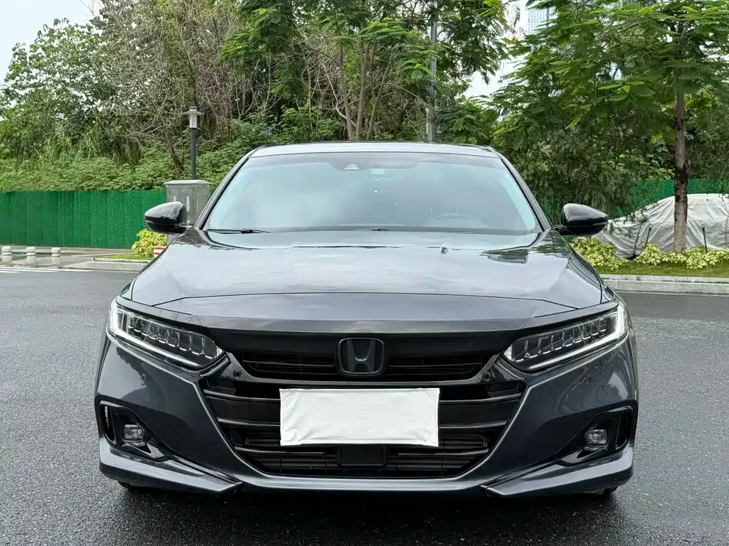 Honda Accord — фото 7
