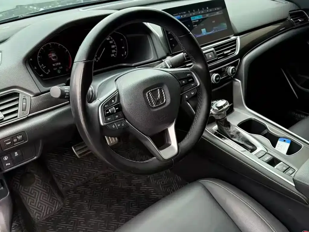 Honda Accord — фото 5