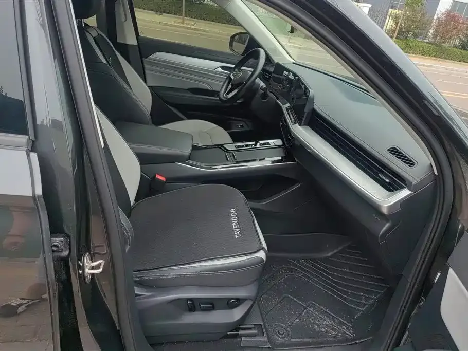 Volkswagen Tavendor 2023 из CN, фото 7