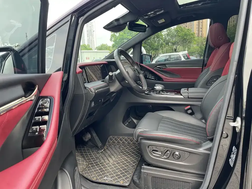 GAC Motor Trumpchi M8 — фото 9
