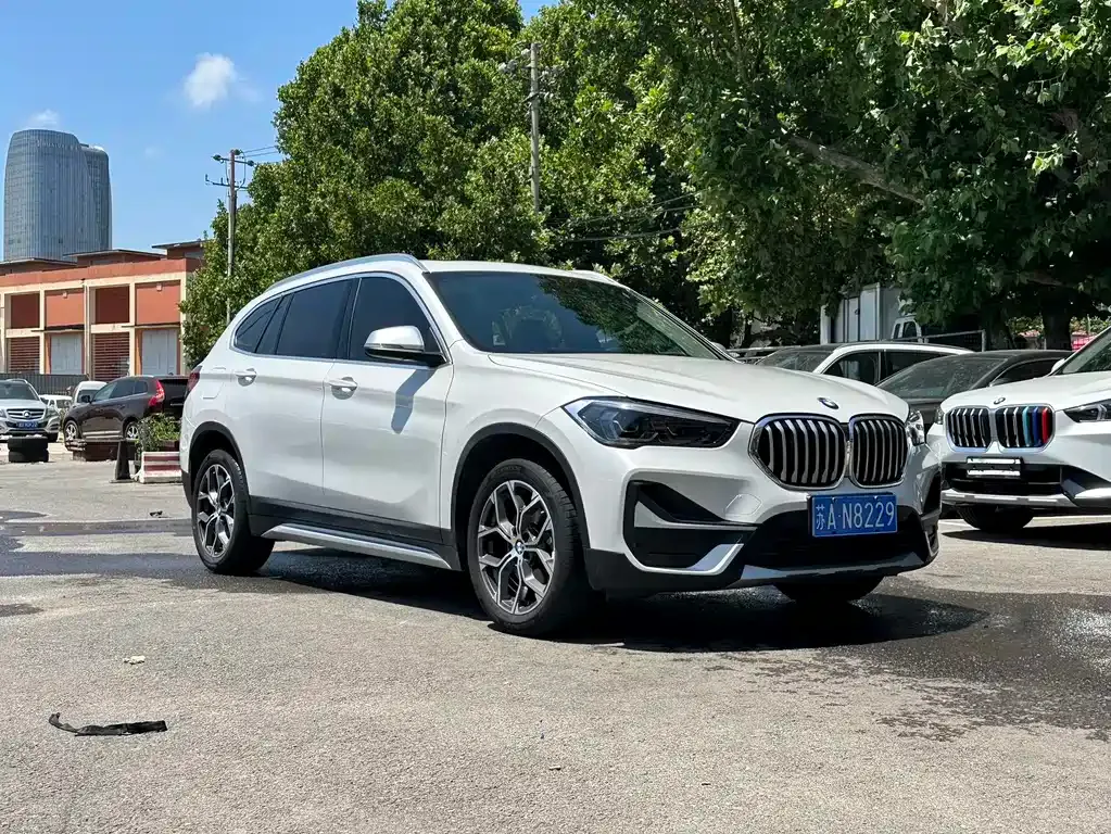 BMW X1 — фото 9