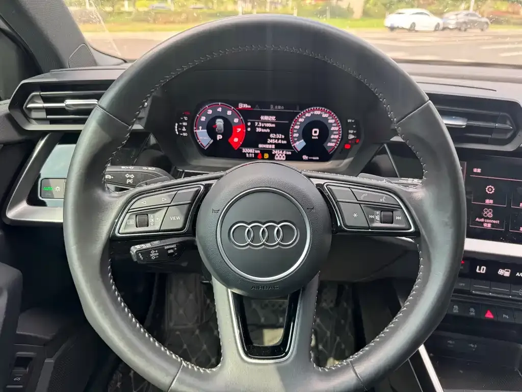 Audi A3 — фото 3
