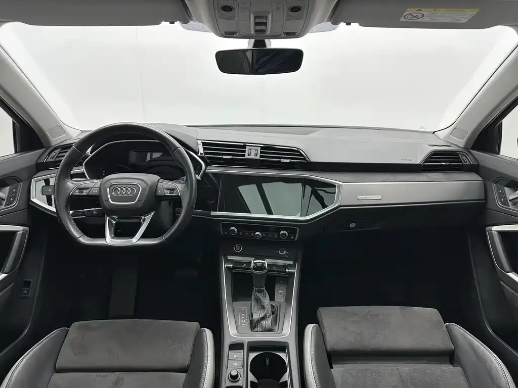 Audi Q3 — фото 2