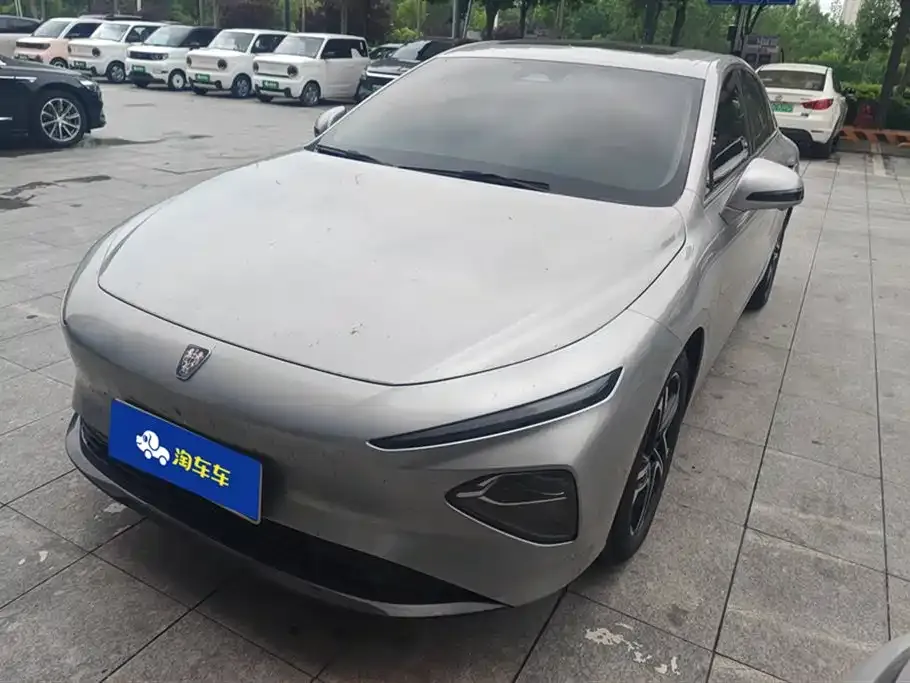 Roewe D7 — фото 1