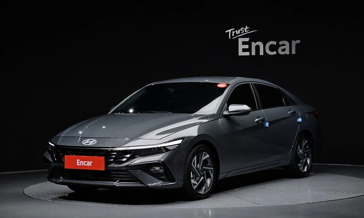 Hyundai AVANTE — фото 1