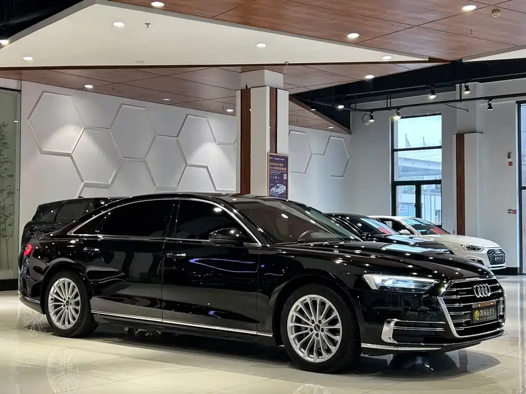Audi A8 2021 из CN, фото 10