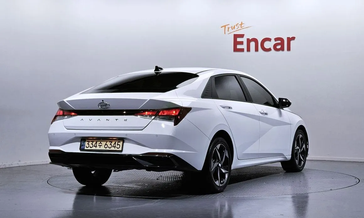 Hyundai AVANTE — фото 2