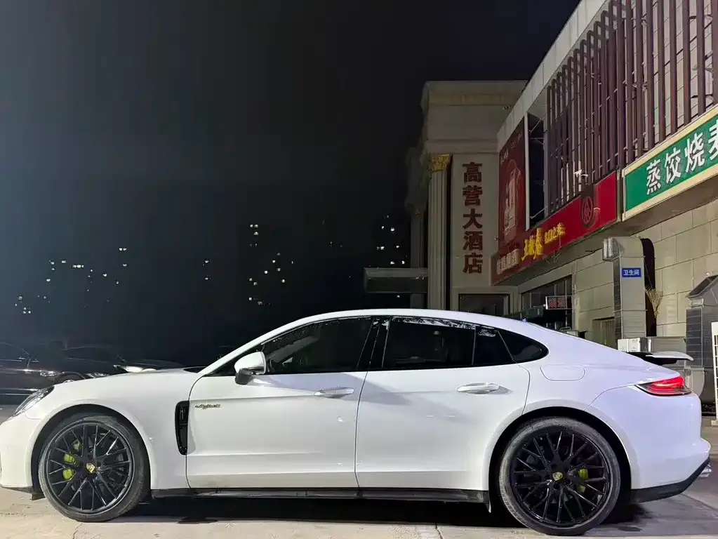 Porsche Panamera Hybrid 2022 из CN, фото 5