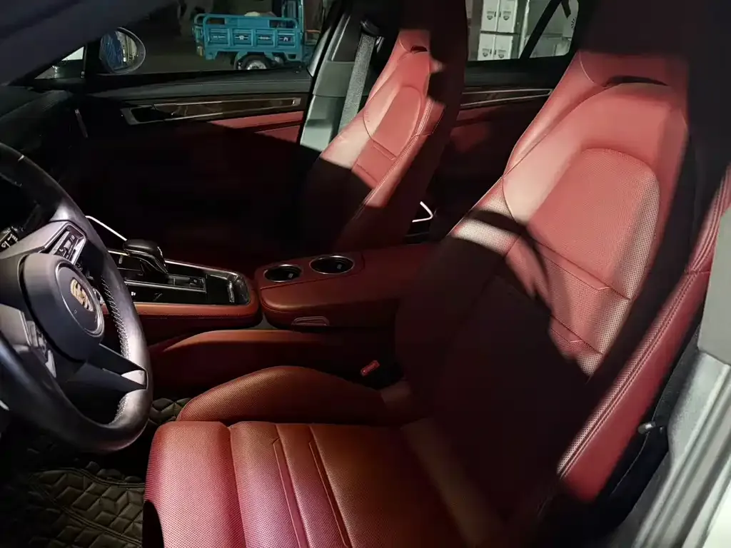 Porsche Panamera Hybrid 2022 из CN, фото 7