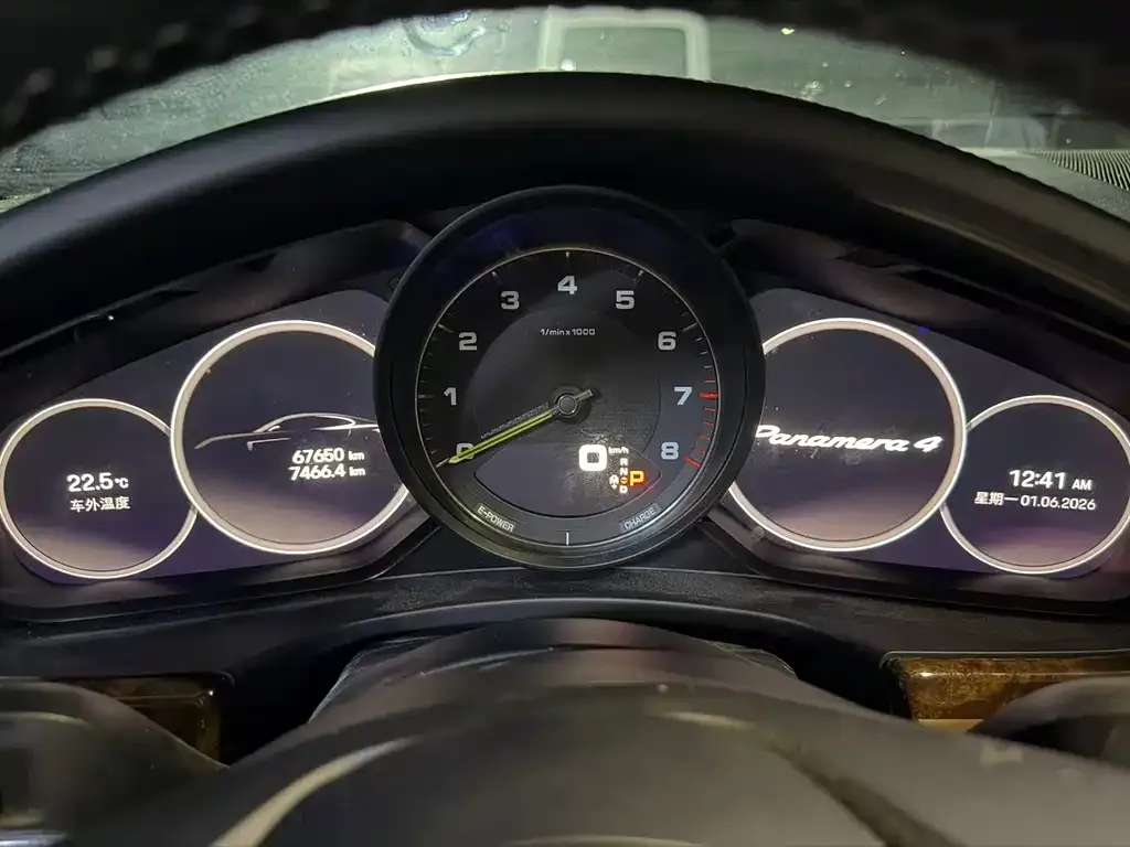 Porsche Panamera Hybrid 2022 из CN, фото 6