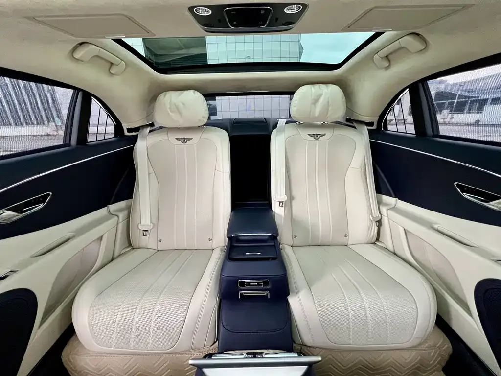 Bentley Flying Spur PHEV 2022 из CN, фото 5