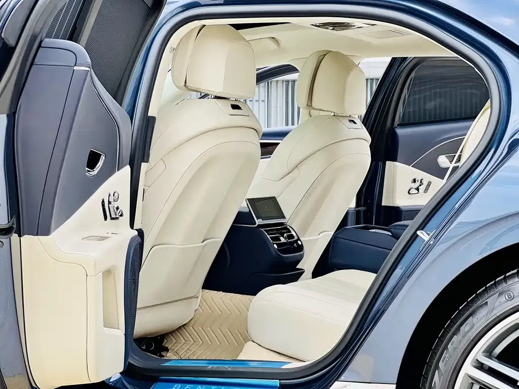 Bentley Flying Spur PHEV 2022 из CN, фото 3