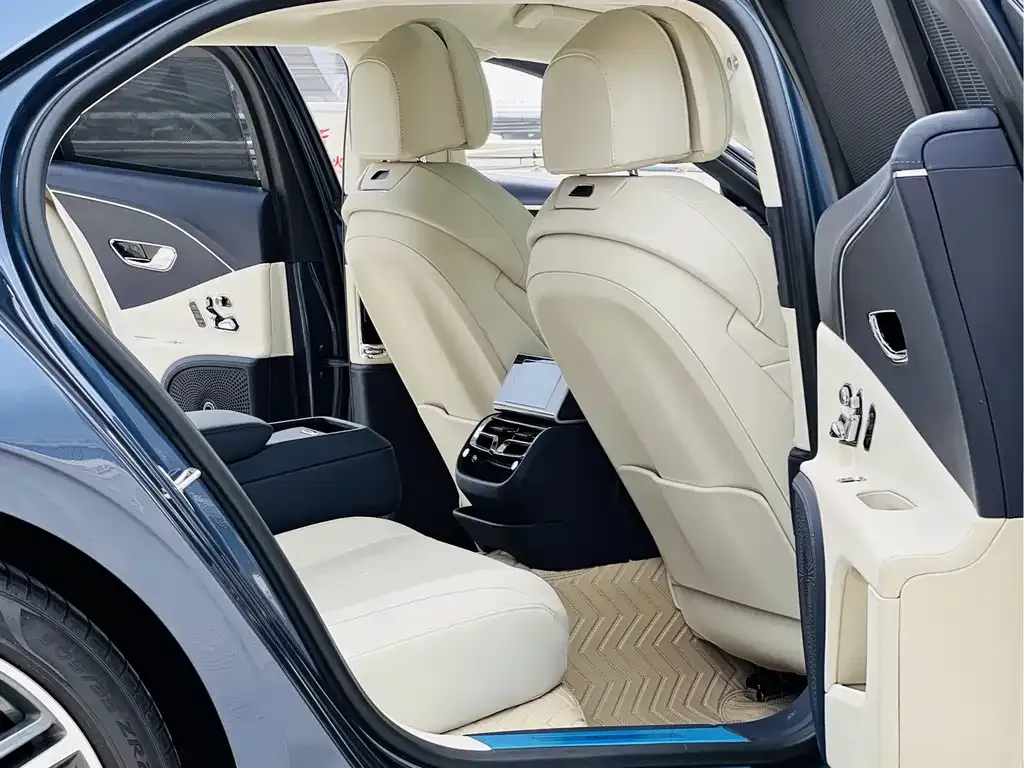 Bentley Flying Spur PHEV 2022 из CN, фото 4