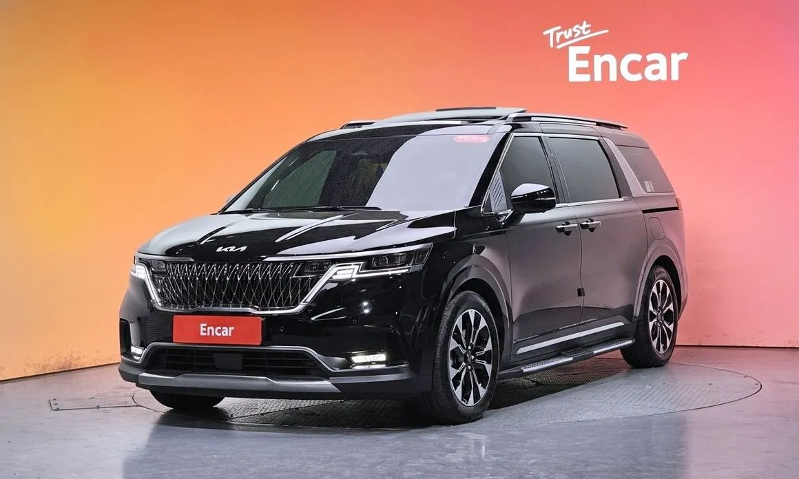 Kia Carnival — фото 1