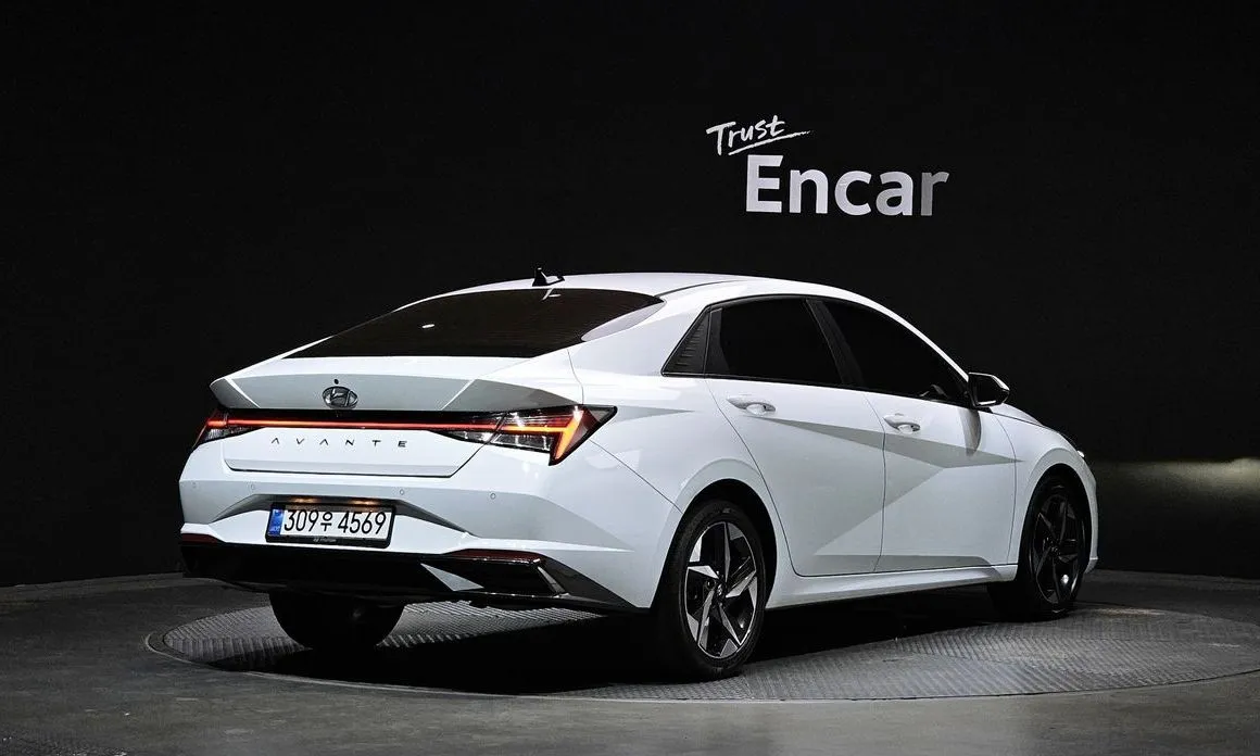 Hyundai AVANTE — фото 4