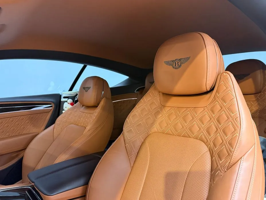 Bentley Continental 2021 из KR, фото 8