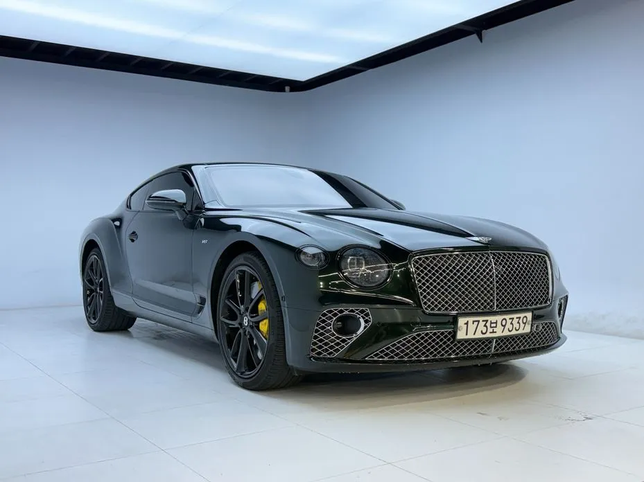 Bentley Continental 2021 из KR, фото 4