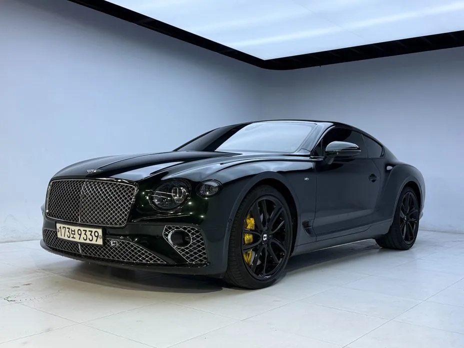 Bentley Continental 2021 из KR, фото 9