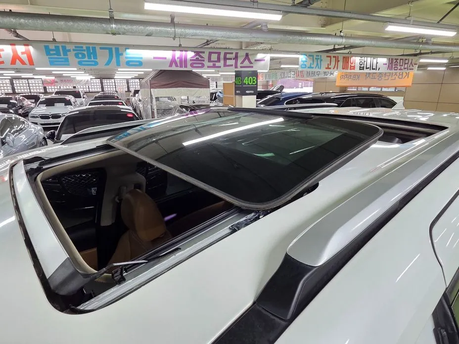 Kia Carnival — фото 10