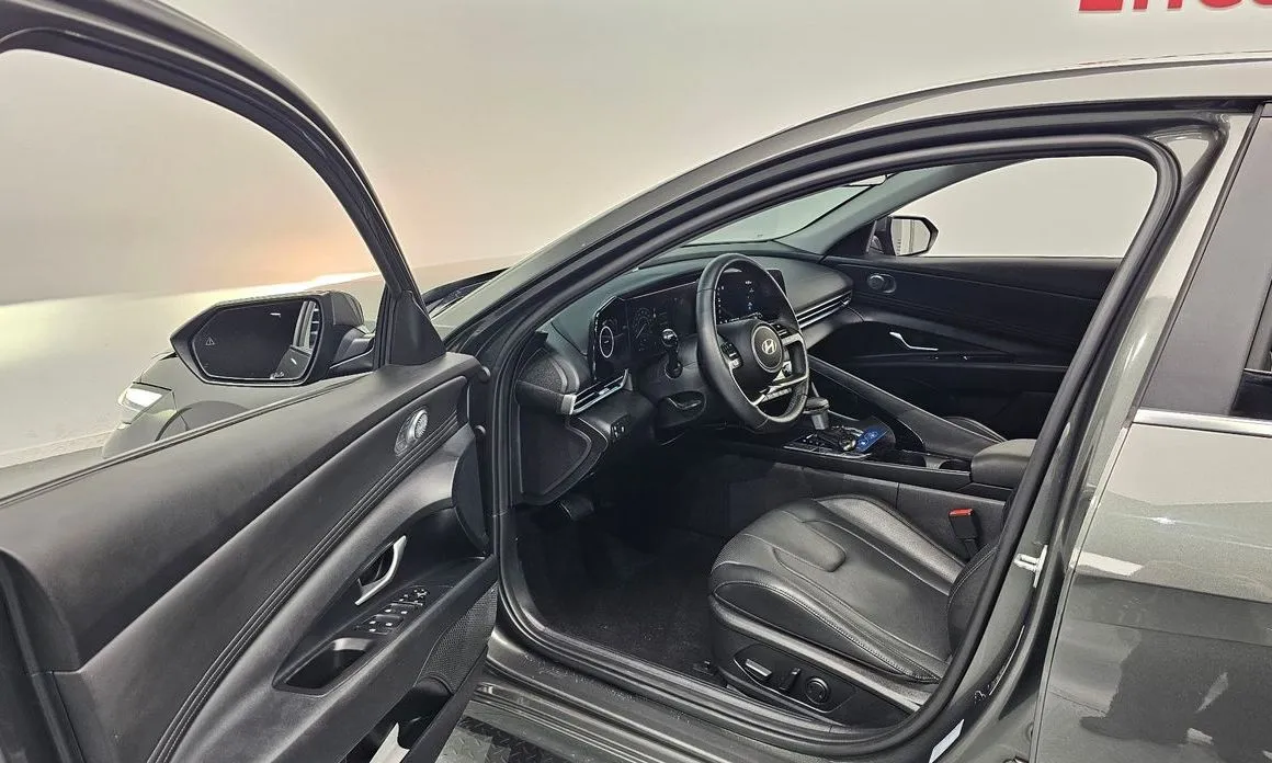 Hyundai AVANTE — фото 9