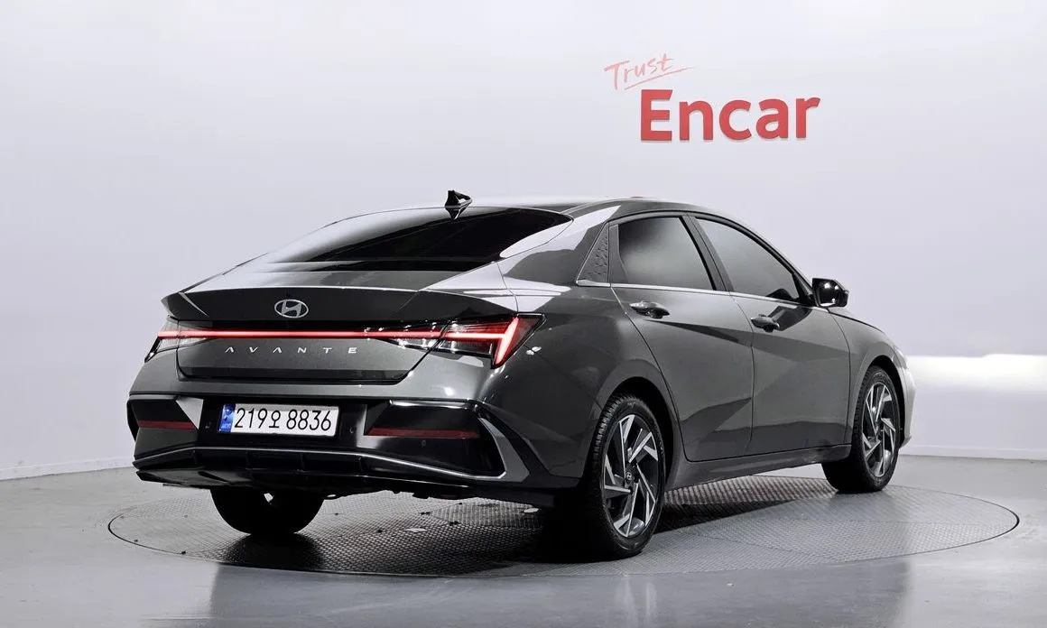 Hyundai AVANTE — фото 3