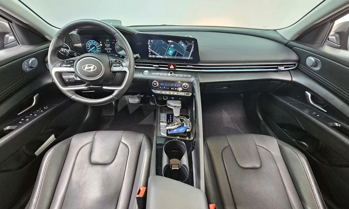 Hyundai AVANTE — фото 8