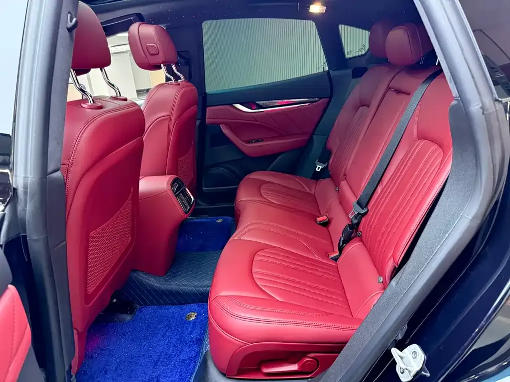 Maserati Levante — фото 10