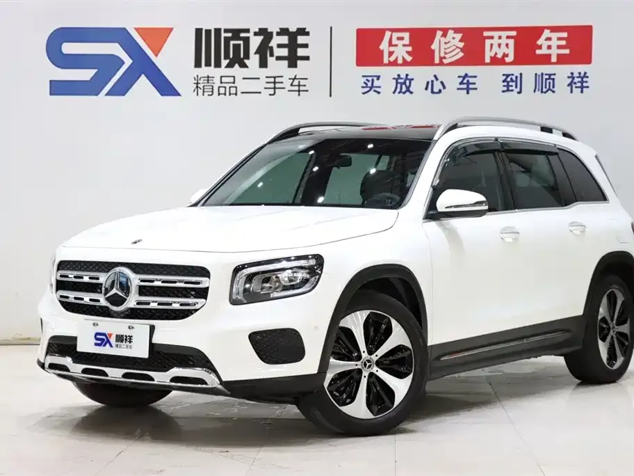Mercedes-Benz GLB — фото 1