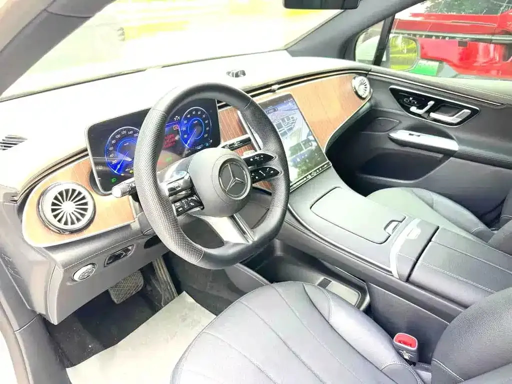 Mercedes-Benz EQE SUV 2025 из CN, фото 3
