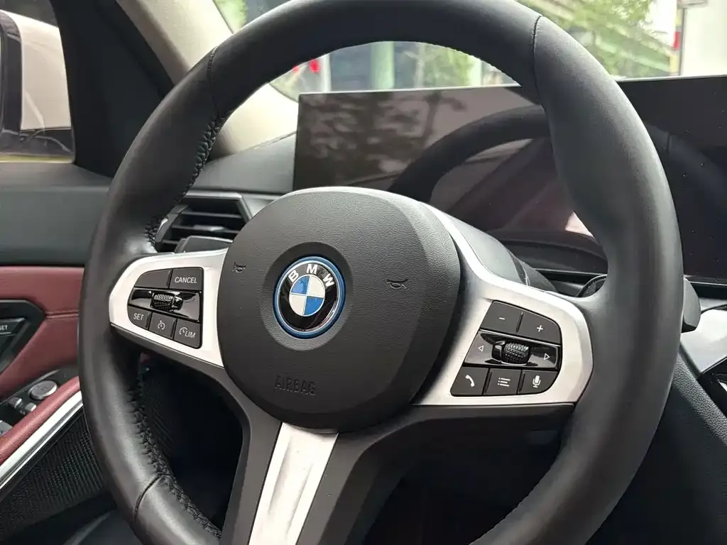 BMW i3 — фото 2