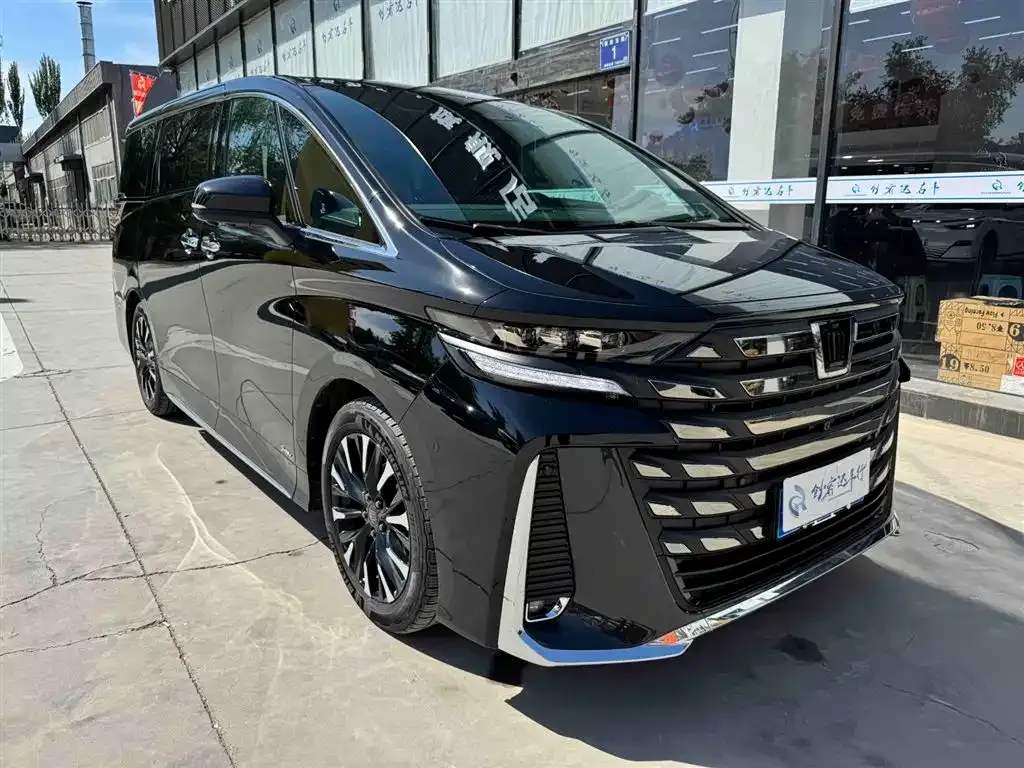 Toyota Vellfire — фото 6