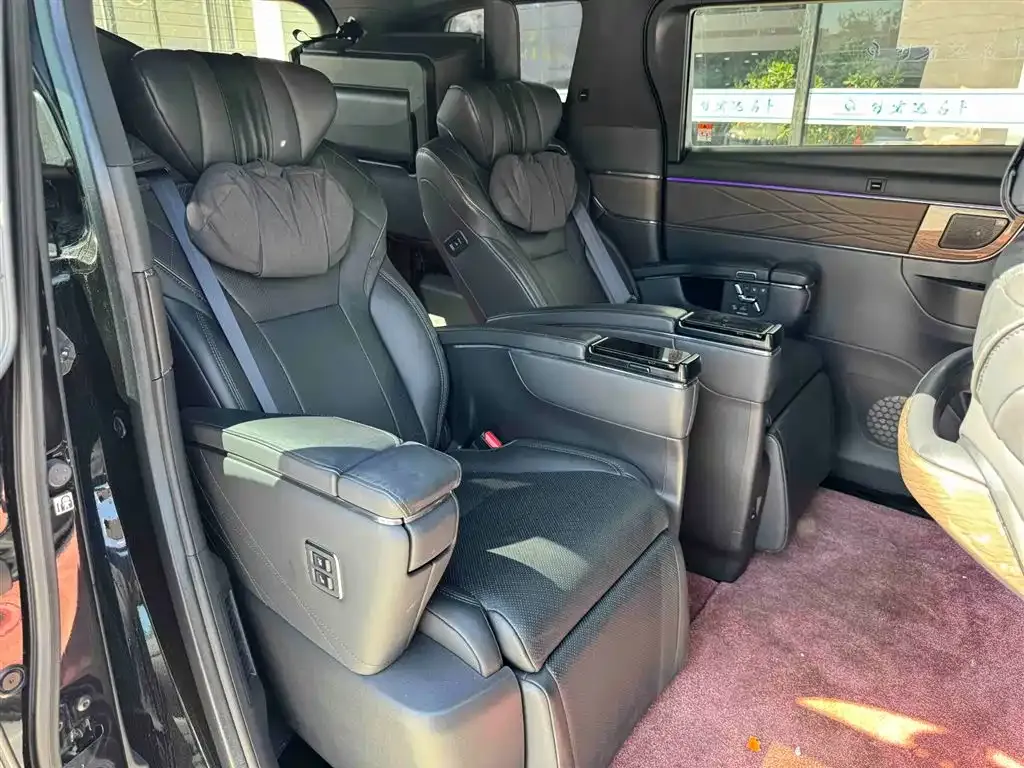 Toyota Vellfire — фото 5