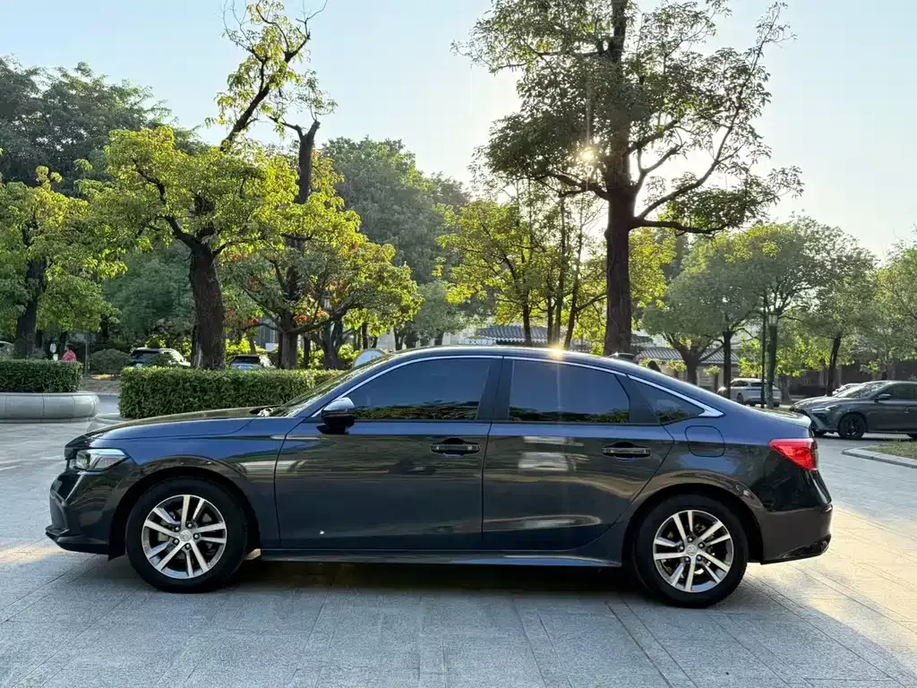 Honda Civic — фото 4