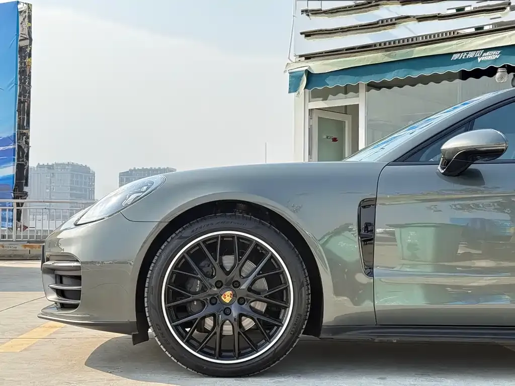 Porsche Panamera — фото 9