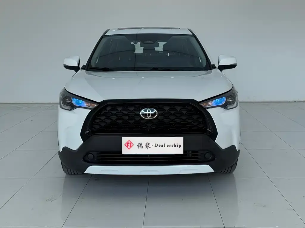 Toyota Corolla Cross — фото 1