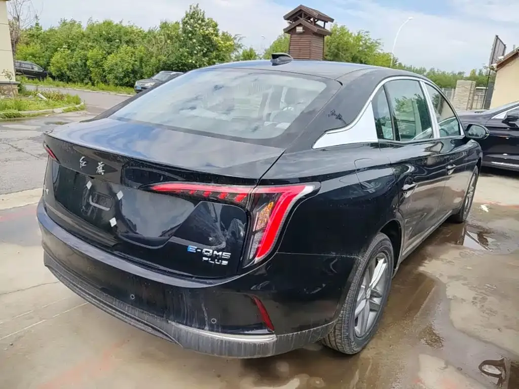 Hongqi E-QM5 — фото 10