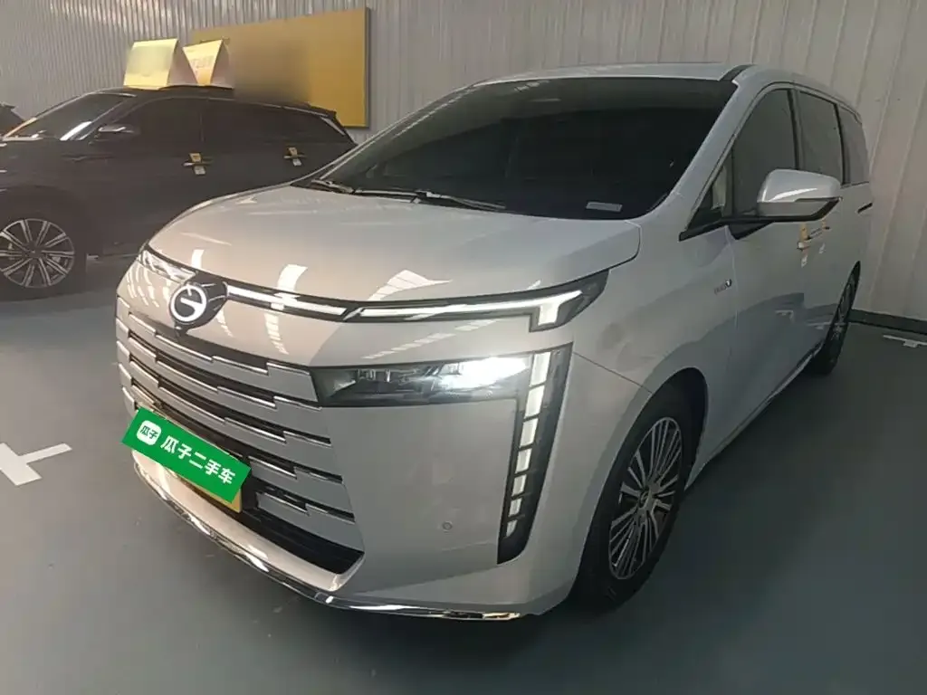 GAC Motor 传祺E8 PHEV — фото 2
