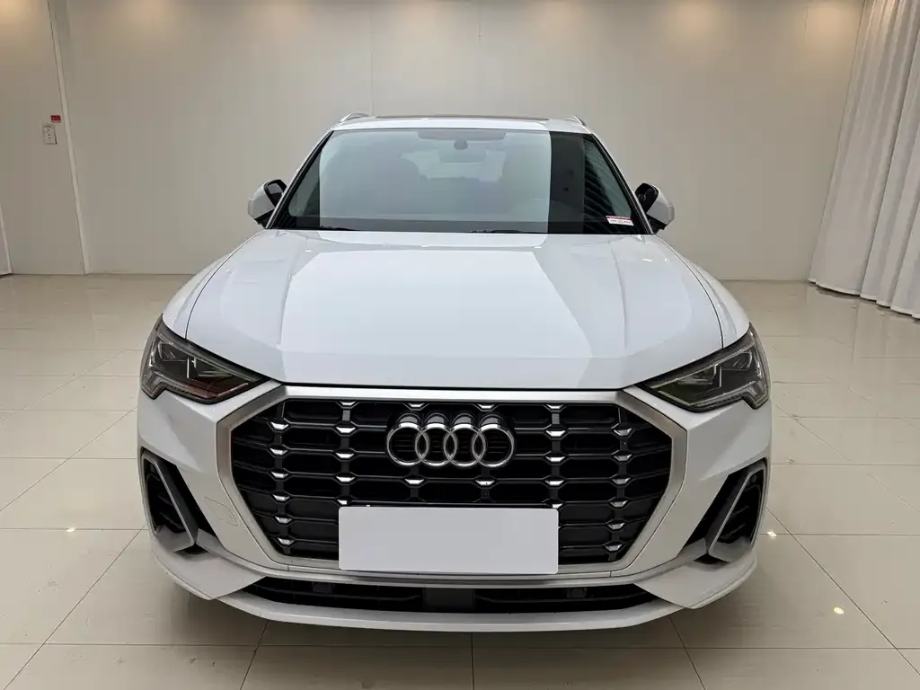 Audi Q3 — фото 9