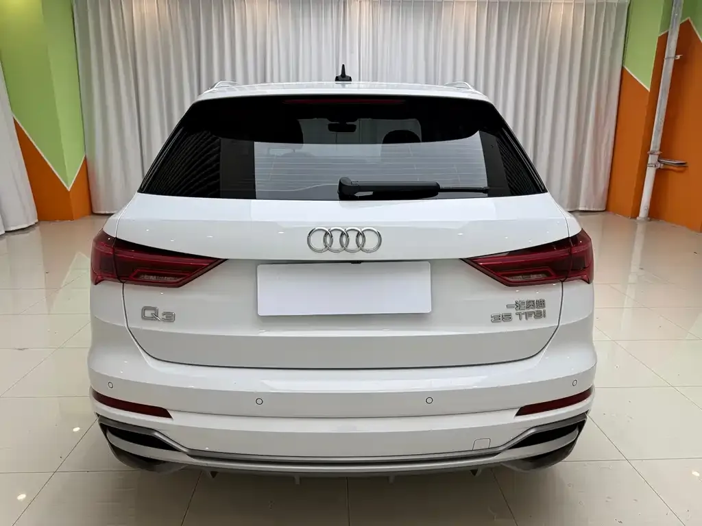 Audi Q3 — фото 7