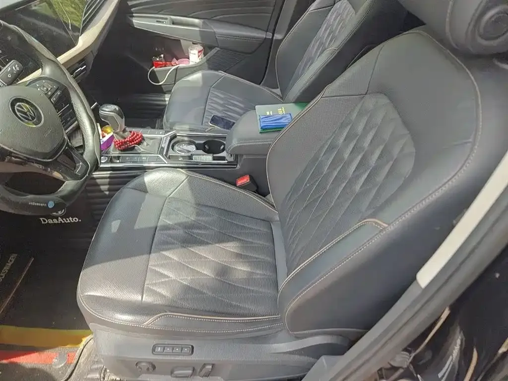 Volkswagen Passat — фото 10