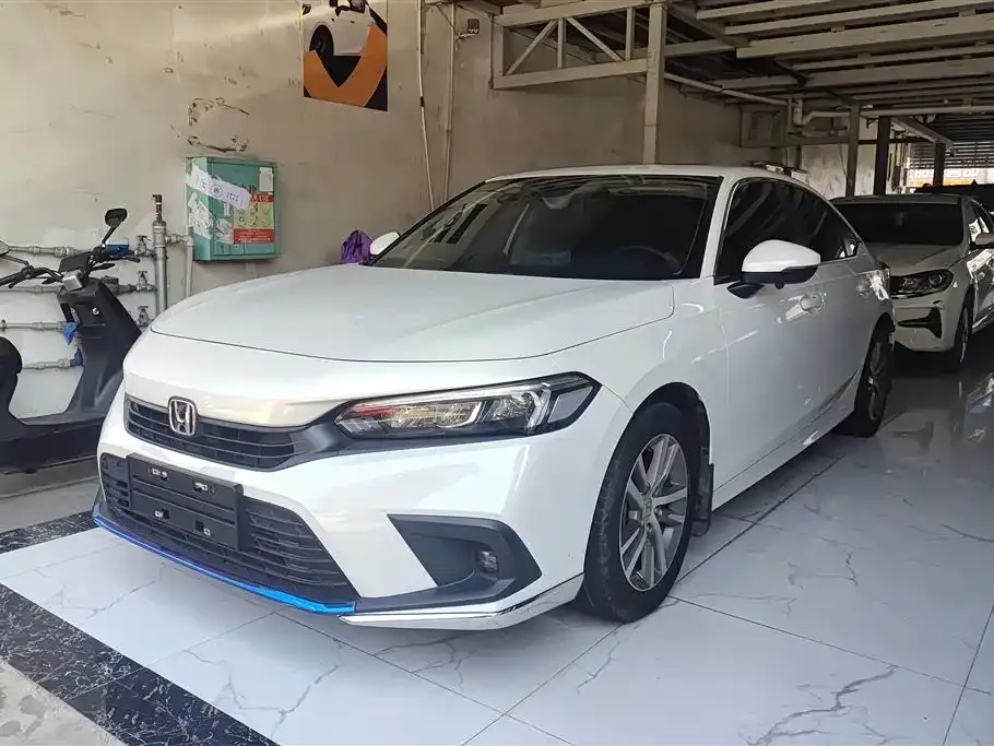 Honda Civic — фото 1