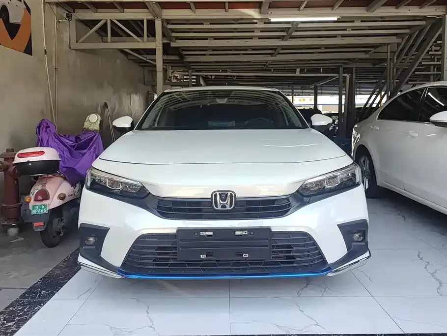 Honda Civic — фото 8