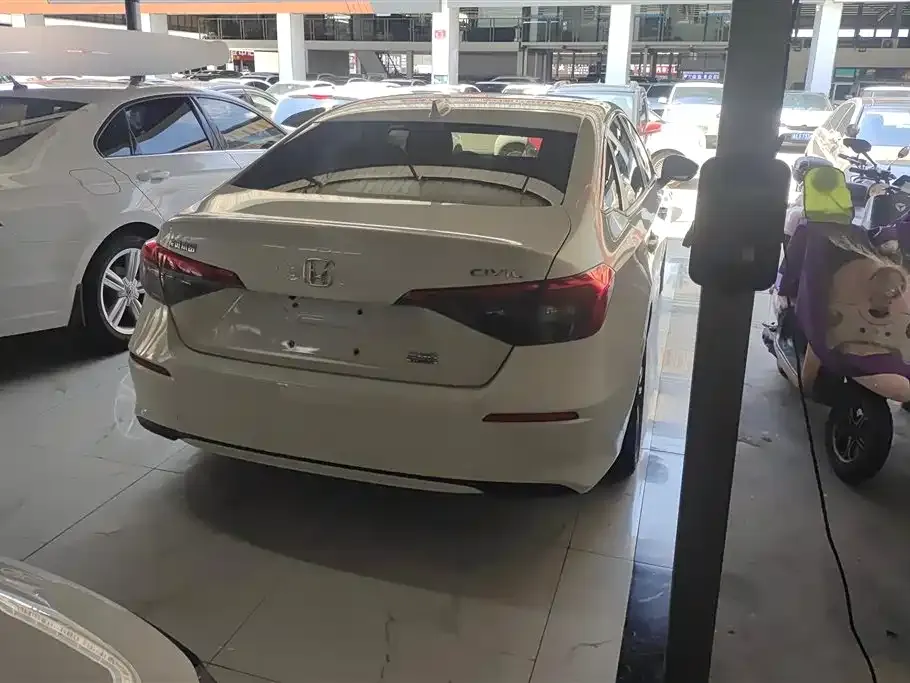 Honda Civic — фото 7