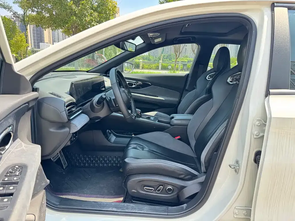 GAC Motor Shadow Leopard — фото 3