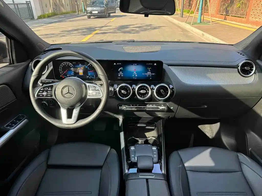 Mercedes-Benz GLA — фото 9