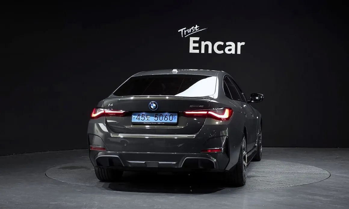 BMW i4 2022 из KR, фото 4