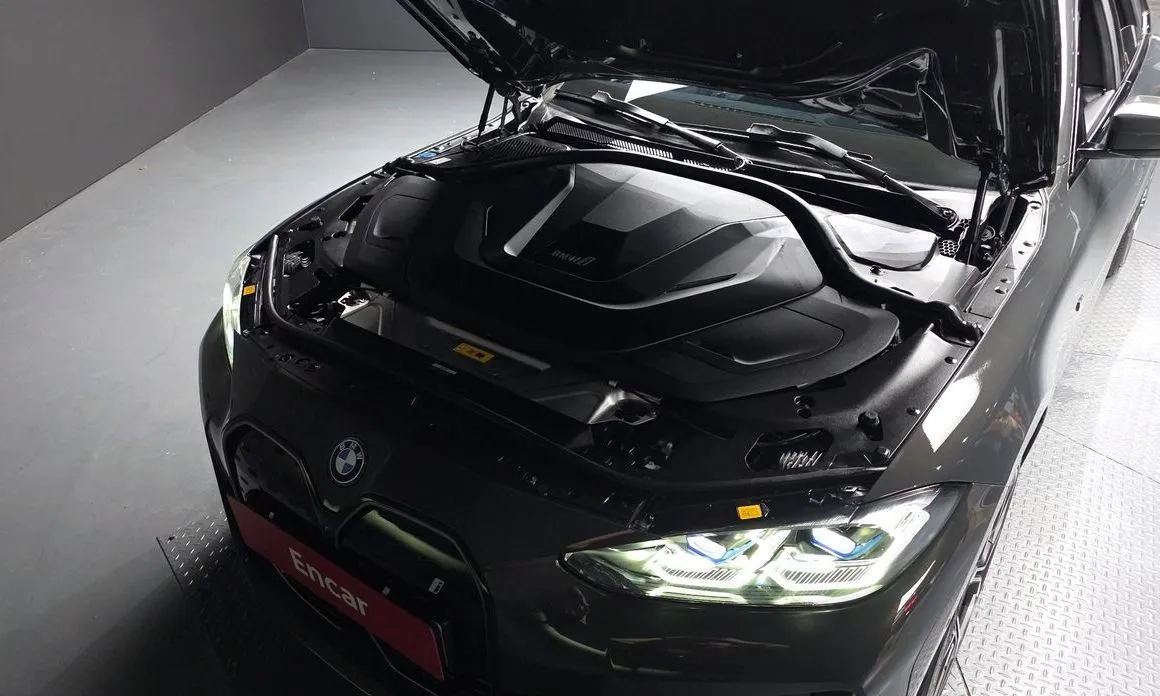 BMW i4 2022 из KR, фото 5