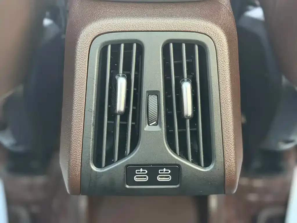BMW X1 2023 из CN, фото 7