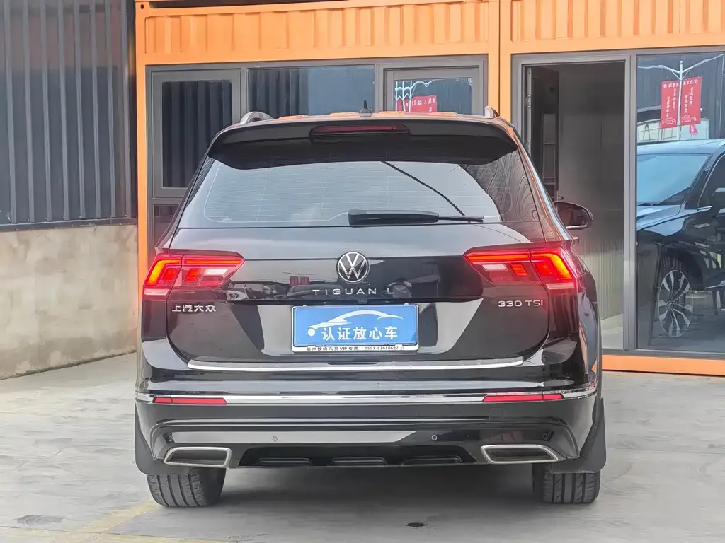 Volkswagen Tiguan L — фото 7
